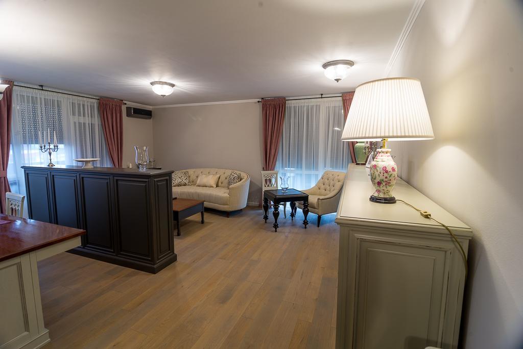 Apartament Alex Арад Екстериор снимка