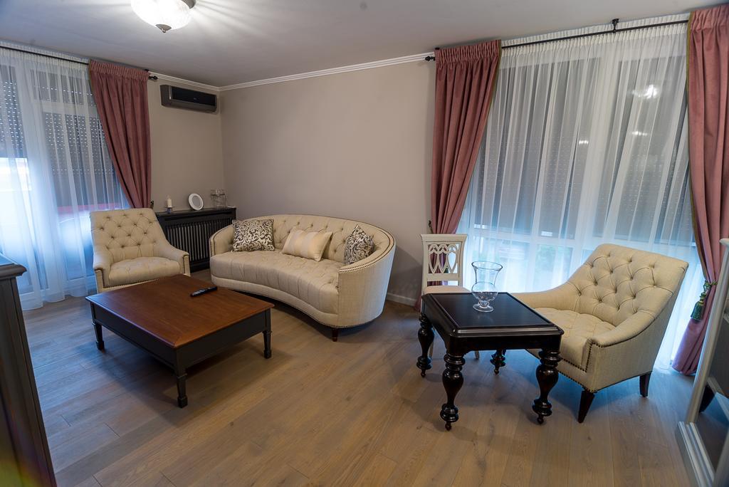 Apartament Alex Арад Екстериор снимка